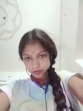 Mohnicute online show from 06-12-26, 06:40
