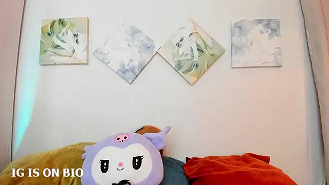 Snapshot of cleeo_nile chatting on 11-24-25, 03:06 cleeo nile online show from 11-24-25, 03:06