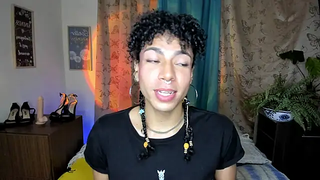 Angel White25 online show from 04-29-26, 10:05