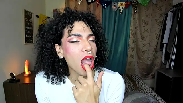 Angel White25 online show from 06-21-26, 04:04