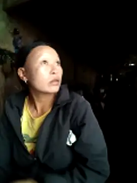 Snapshot of girl-hot2x chatting on 11-12-25, 12:33 girl-hot2x online show from 11-12-25, 12:33