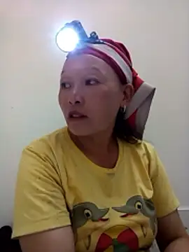 Snapshot of girl-hot2x chatting on 11-27-25, 08:16 girl-hot2x online show from 11-27-25, 08:16