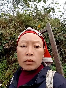 Snapshot of girl-hot2x chatting on 12-18-25, 01:11 girl-hot2x online show from 12-18-25, 01:11