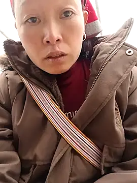 Snapshot of girl-hot2x chatting on 01-08-26, 02:25 girl-hot2x online show from 01-08-26, 02:25