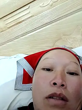 Snapshot of girl-hot2x chatting on 02-08-26, 02:31 girl-hot2x online show from 02-08-26, 02:31