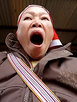 Snapshot of girl-hot2x chatting on 02-19-26, 01:45 girl-hot2x online show from 02-19-26, 01:45