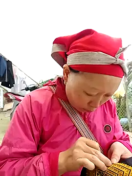 Snapshot of girl-hot2x chatting on 03-20-26, 02:49 girl-hot2x online show from 03-20-26, 02:49