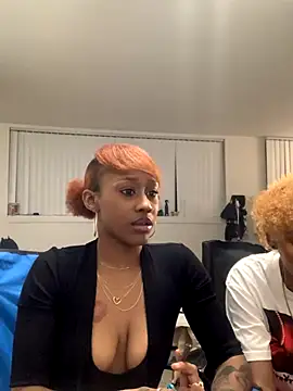 Hefnerbabyy online show from 11-18-25, 06:40