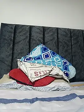 yesua28 online show from 04-18-26, 06:28