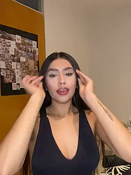 Snapshot of lauren_clauz chatting on 02-05-26, 11:31 lauren clauz online show from 02-05-26, 11:31