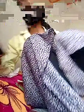 Snapshot of Riya_917 chatting on 11-24-25, 07:19 Riya 917 online show from 11-24-25, 07:19