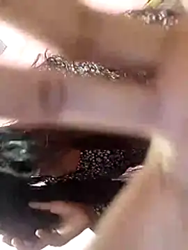 Snapshot of Riya_917 chatting on 11-29-25, 07:17 Riya 917 online show from 11-29-25, 07:17