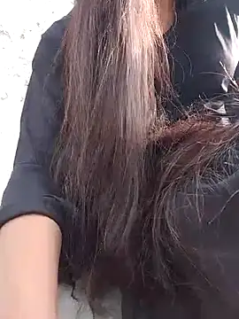 Snapshot of Riya_917 chatting on 02-01-26, 09:19 Riya 917 online show from 02-01-26, 09:19