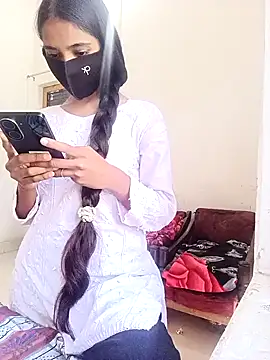 Snapshot of Riya_917 chatting on 02-08-26, 06:50 Riya 917 online show from 02-08-26, 06:50