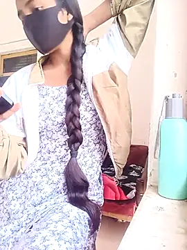 Snapshot of Riya_917 chatting on 02-09-26, 07:01 Riya 917 online show from 02-09-26, 07:01