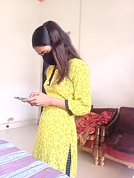 Snapshot of Riya_917 chatting on 02-14-26, 06:10 Riya 917 online show from 02-14-26, 06:10