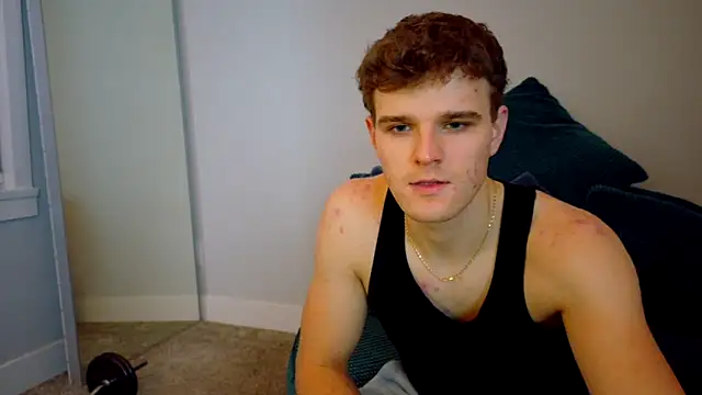 Snapshot of sculpteddesire chatting on 12-16-25, 06:40 sculpteddesire online show from 12-16-25, 06:40