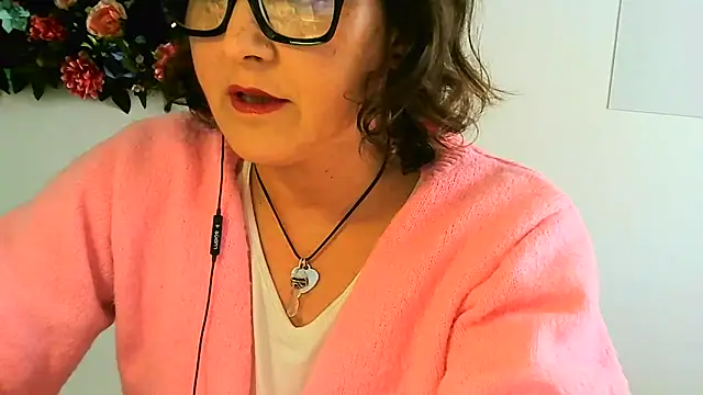 Snapshot of zaidapink1990 chatting on 03-08-26, 10:08 zaidapink1990 online show from 03-08-26, 10:08