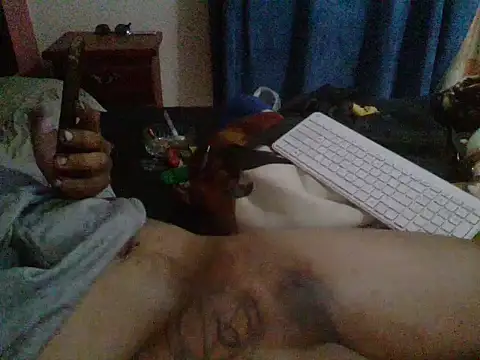 Snapshot of pareja4018 chatting on 03-19-26, 07:12 pareja4018 online show from 03-19-26, 07:12