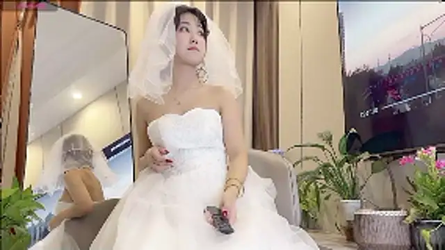 Snapshot of GG-BONG1 chatting on 01-11-26, 12:10 GG-BONG1 online show from 01-11-26, 12:10