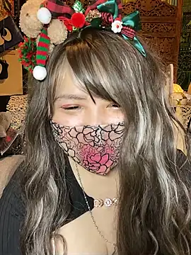 oxLILxMELOxo online show from 12-16-25, 03:50