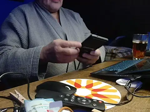 sssuka online show from 02-12-26, 10:16