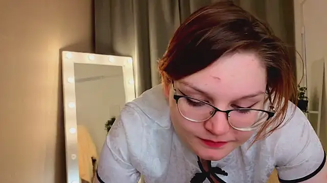 Snapshot of RacieBroom chatting on 02-24-26, 11:25 RacieBroom online show from 02-24-26, 11:25