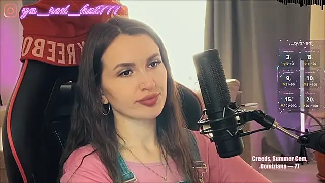 Snapshot of -RED_HAT- chatting on 05-27-26, 01:57 -RED HAT- online show from 05-27-26, 01:57