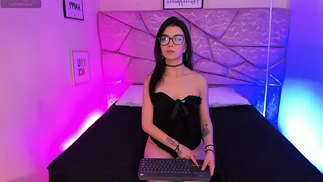 Atenea Velle online show from 04-15-26, 03:13