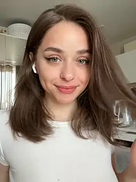 yoyogirlx online show from 07-01-26, 02:24