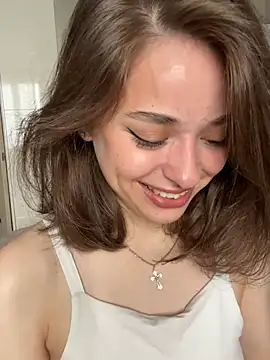 yoyogirlx online show from 07-22-26, 02:47