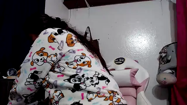 Tiff Dirty69 online show from 04-18-26, 02:15