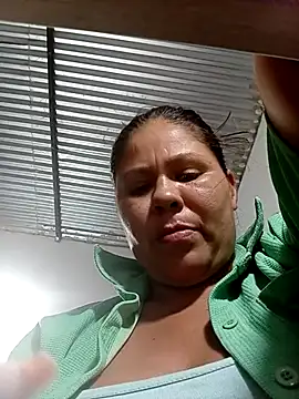 Snapshot of sexy_latina90 chatting on 11-14-25, 11:35 sexy latina90 online show from 11-14-25, 11:35