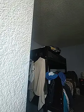 ianyoung18 online show from 11-11-25, 09:15