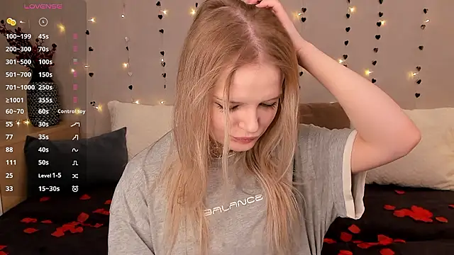 Snapshot of MicheleHonas chatting on 02-11-26, 05:40 MicheleHonas online show from 02-11-26, 05:40