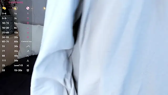 Snapshot of MicheleHonas chatting on 02-20-26, 06:41 MicheleHonas online show from 02-20-26, 06:41