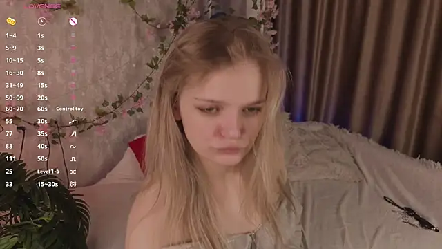 Snapshot of MicheleHonas chatting on 03-02-26, 04:14 MicheleHonas online show from 03-02-26, 04:14