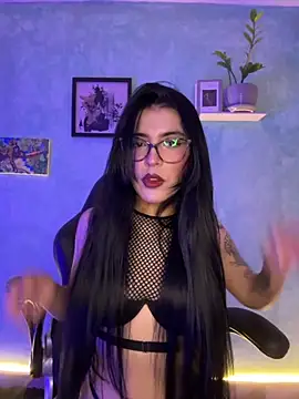 Cristal Cerati  online show from 12-19-25, 07:21