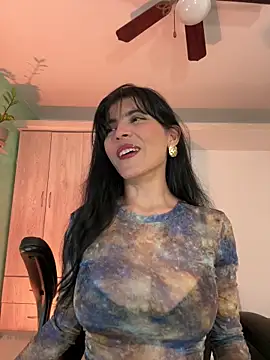 Snapshot of Cristal_Cerati_ chatting on 03-18-26, 10:35 Cristal Cerati online show from 03-18-26, 10:35