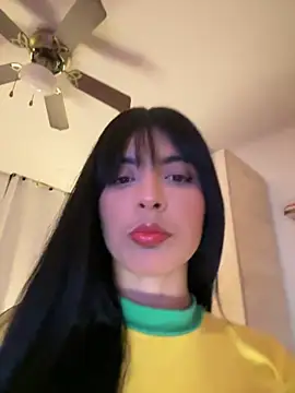 Snapshot of Cristal_Cerati_ chatting on 06-14-26, 12:52 Cristal Cerati online show from 06-14-26, 12:52