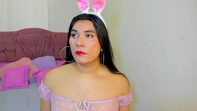 yourlatina emely online show from 02-19-26, 05:09