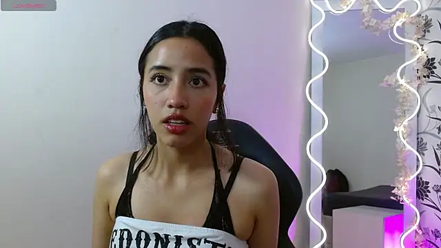Joselyn tay online show from 06-22-26, 04:31