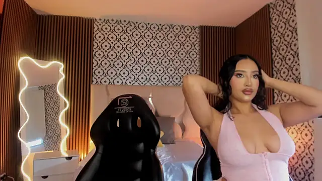 Joselyn tay online show from 07-19-26, 01:15