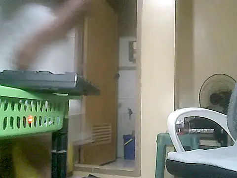 Snapshot of loriepinay46 chatting on 02-28-26, 02:40 loriepinay46 online show from 02-28-26, 02:40