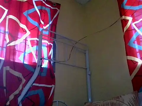 loriepinay46 online show from 06-06-26, 10:58