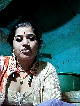 Hot kamla online show from 11-22-25, 12:20