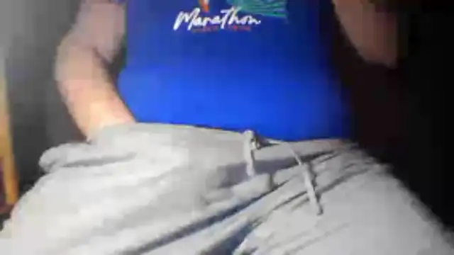 Snapshot of bigcumfrench chatting on 03-28-26, 06:35 bigcumfrench online show from 03-28-26, 06:35