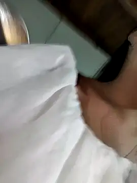 gugu0022 online show from 04-20-26, 10:44