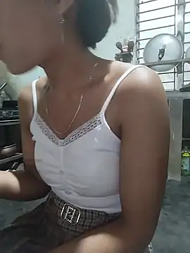 gugu0022 online show from 06-26-26, 12:48