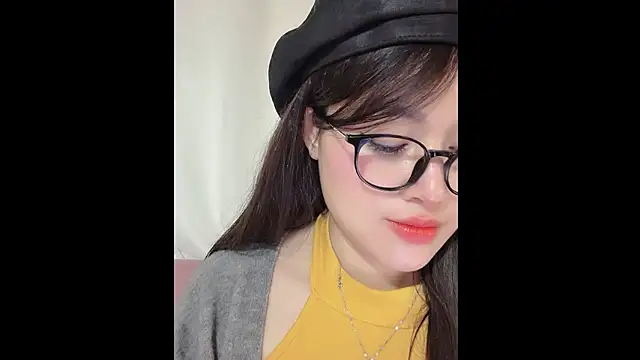 MiCandy-Lovee online show from 11-20-25, 06:07